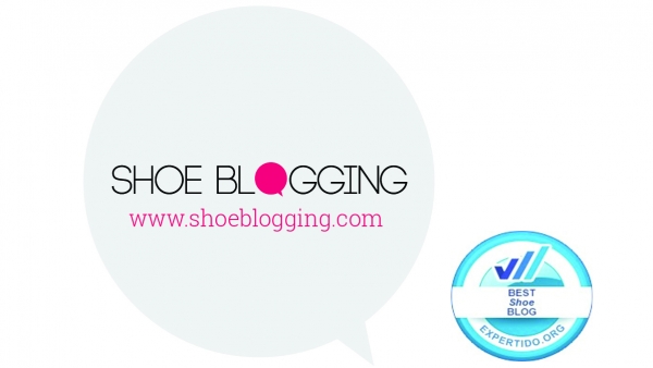 Yes!! 40 Best Shoe Blogs and we are in!!
